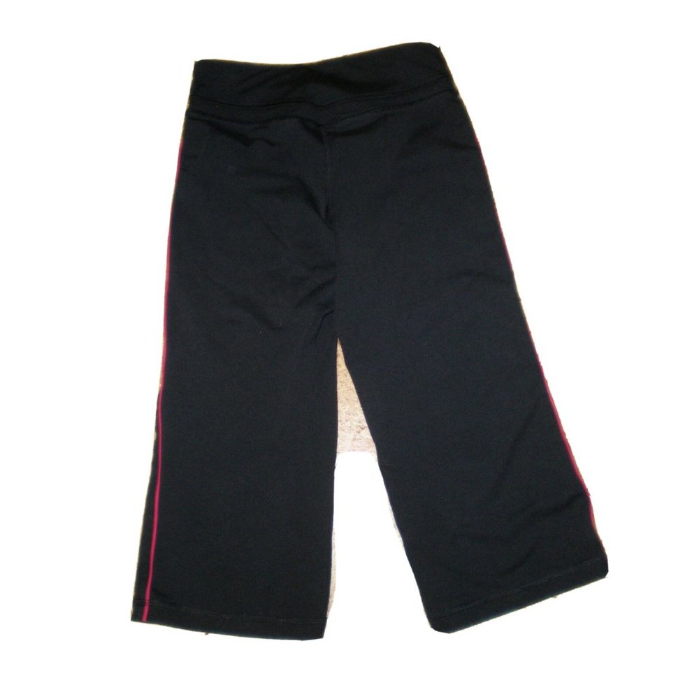 Nike Fit Dry Yoga Capris Exercise Workout Fitness Black/Pink - Picture 3 of 3